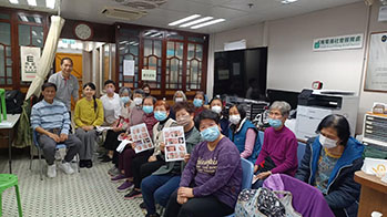 【2025年第 48 期】13推國際部推廣主任杜媛媛和香港公益大使周俊華，分享非遗手诊手治脏腑同调十三推在香港荔景區［南葵涌社區服務處］做公益分享。