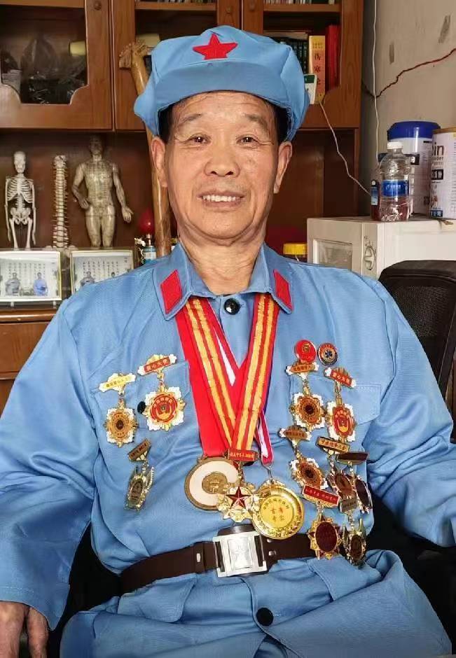 手诊手治急救穴又立新功——掐按2分钟左右，晕迷的老人终于醒过来了！