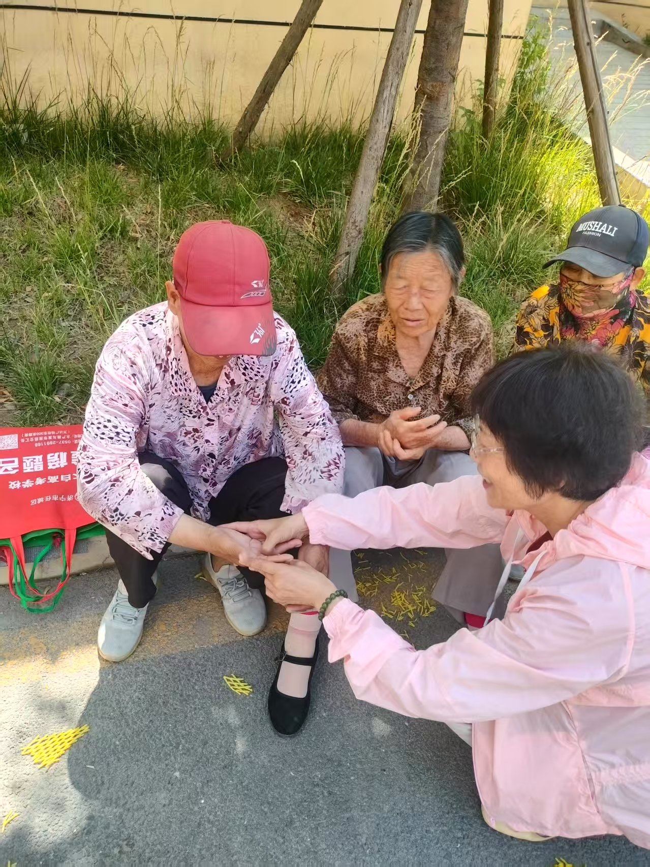 【2025年第 103 期】孙士兰分享 非遗手诊手治脏腑同调十三推【如康家园】线下面授公益活动