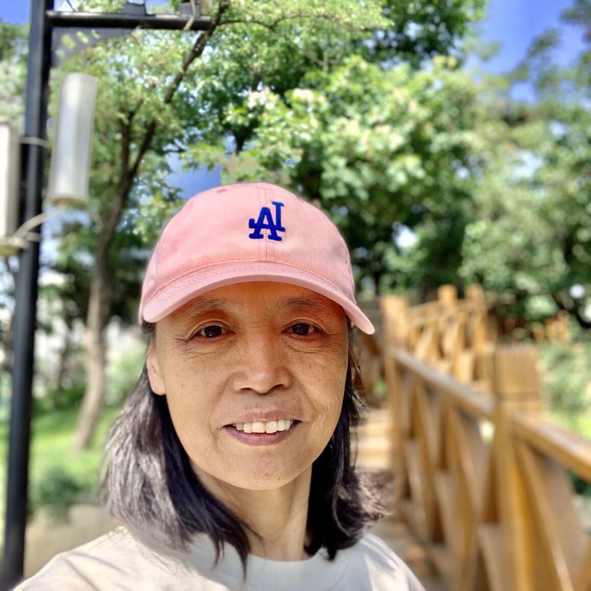 做十三推一个月，长年的便秘和5、6年的失眠及疼了半年多的脚后跟，显著改善
